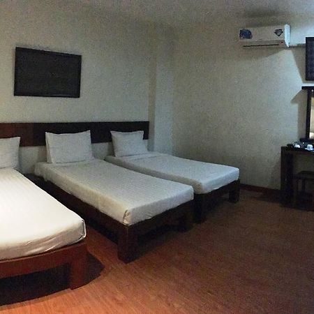 Hotel Ilocos Rosewell Exteriér fotografie